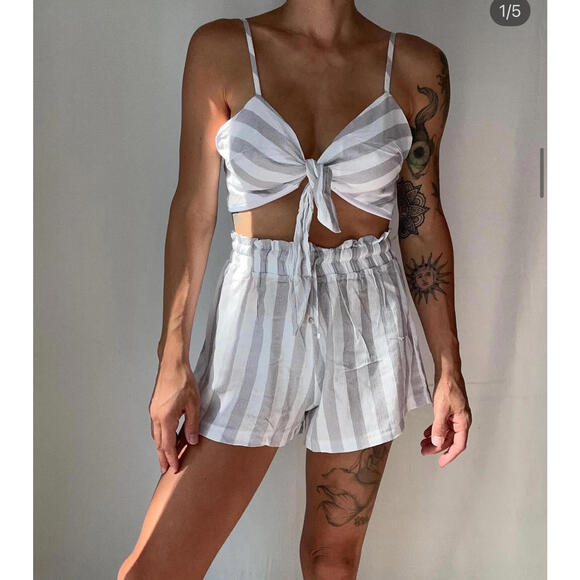 Isla Bonita gray strip shorts and top set - Picture 1 of 3
